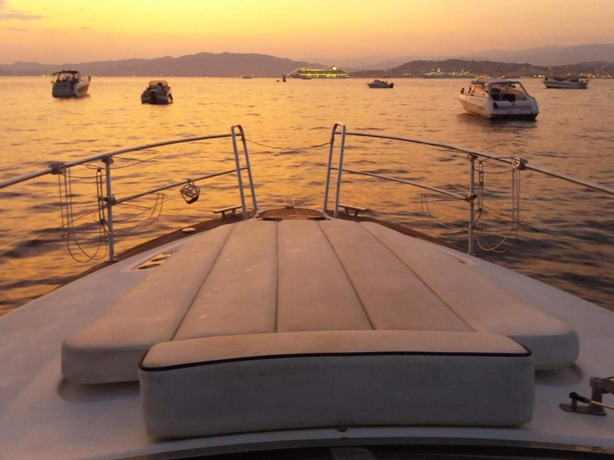 Dans Un Jardin Bb Et Jacuzzi Bed & Breakfast Mandelieu Dış mekan fotoğraf
