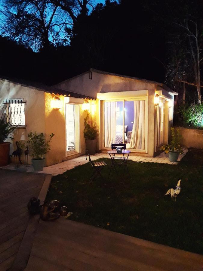 Dans Un Jardin Bb Et Jacuzzi Bed & Breakfast Mandelieu Dış mekan fotoğraf