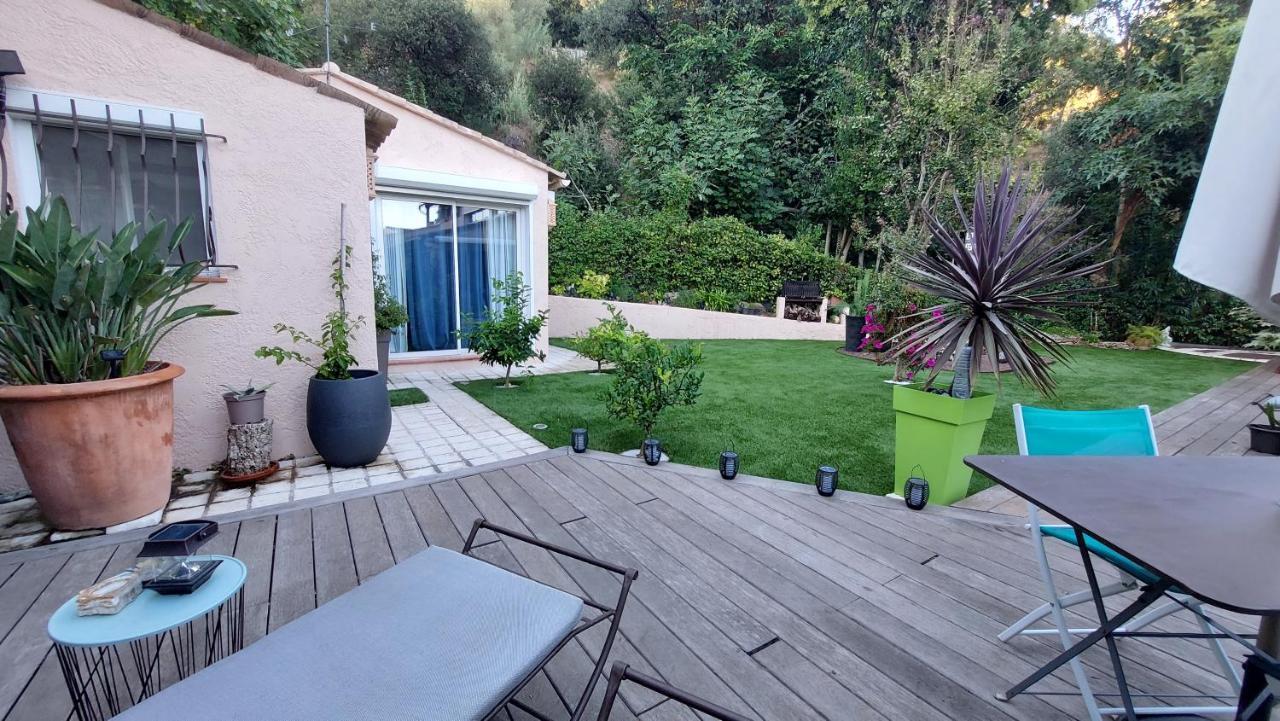 Dans Un Jardin Bb Et Jacuzzi Bed & Breakfast Mandelieu Dış mekan fotoğraf