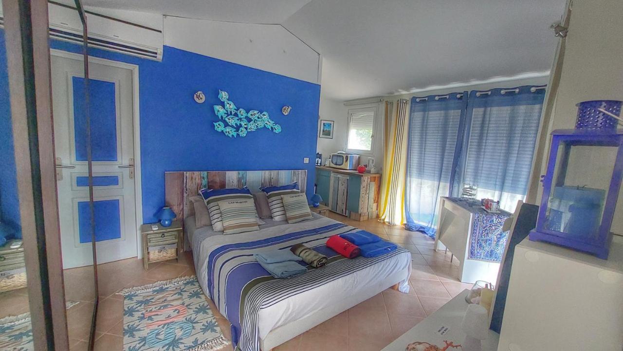 Dans Un Jardin Bb Et Jacuzzi Bed & Breakfast Mandelieu Dış mekan fotoğraf