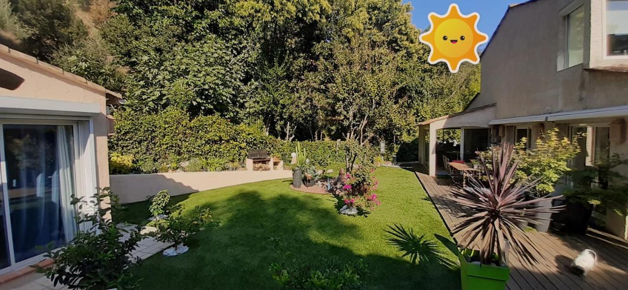 Dans Un Jardin Bb Et Jacuzzi Bed & Breakfast Mandelieu Dış mekan fotoğraf