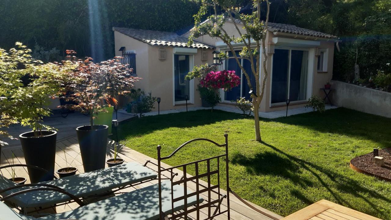 Dans Un Jardin Bb Et Jacuzzi Bed & Breakfast Mandelieu Dış mekan fotoğraf